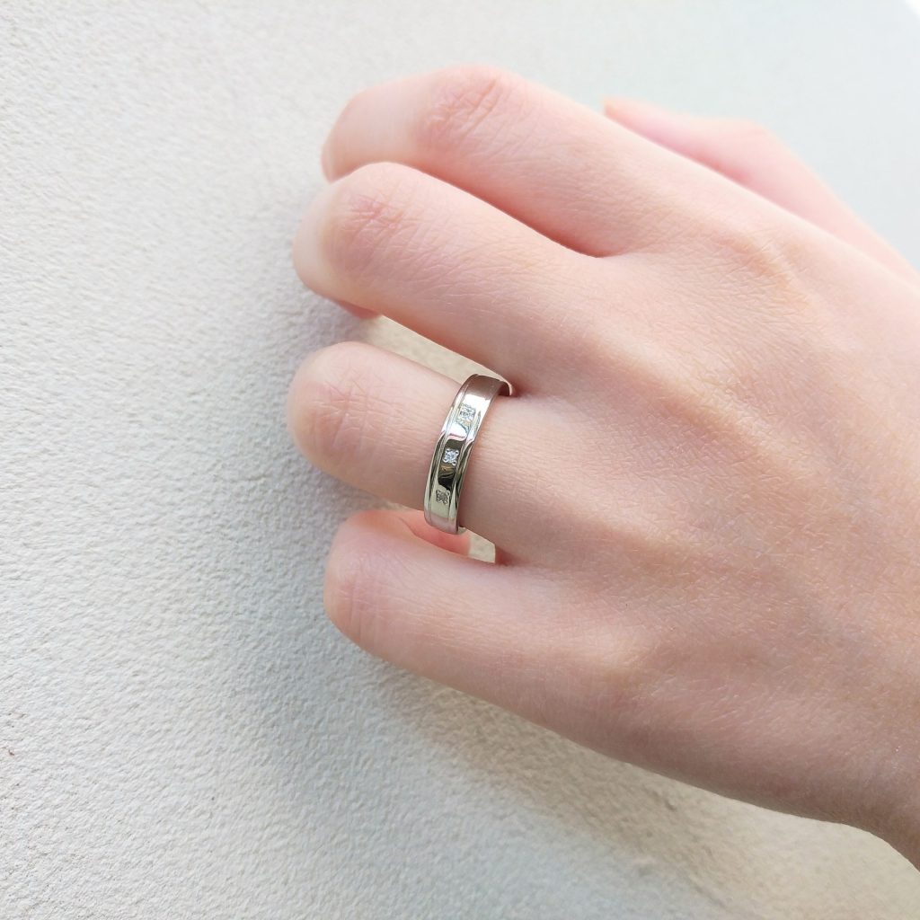 幅広の結婚指輪試着