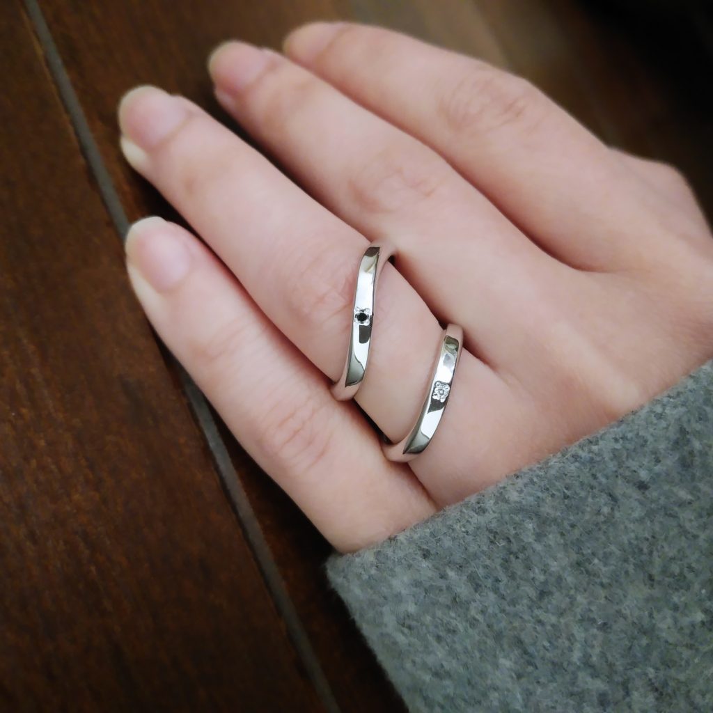 ブラックダイヤモンドの結婚指輪