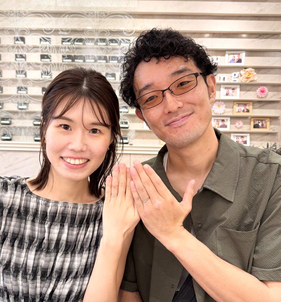 銀座店でご結婚指輪をご購入いただいたカップル様
