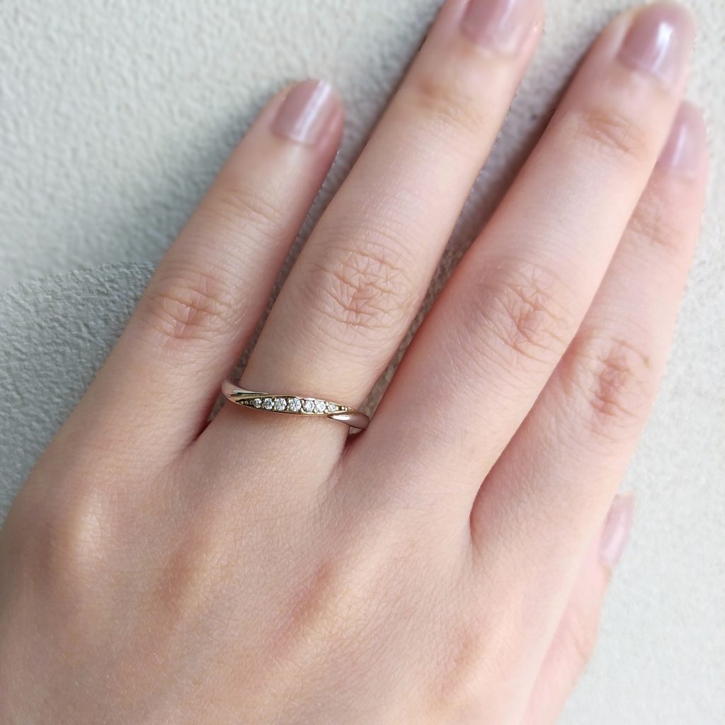 コンビネーションの結婚指輪試着
