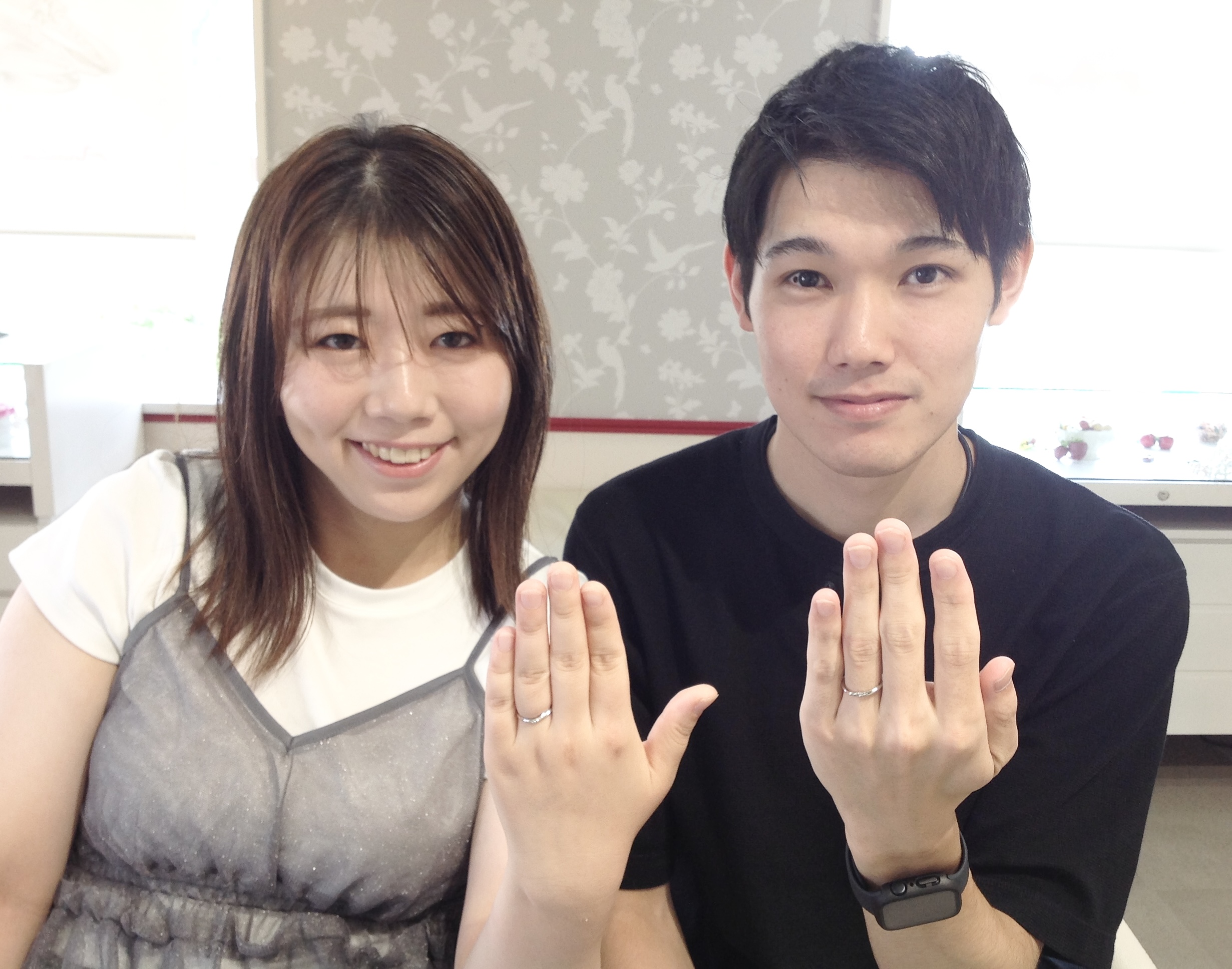 高崎店でブライダルリングをご成約いただいたカップル様