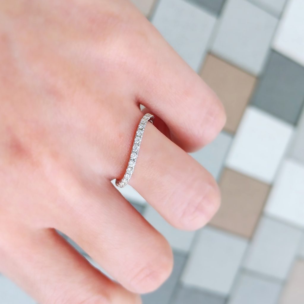ウェーブの結婚指輪試着