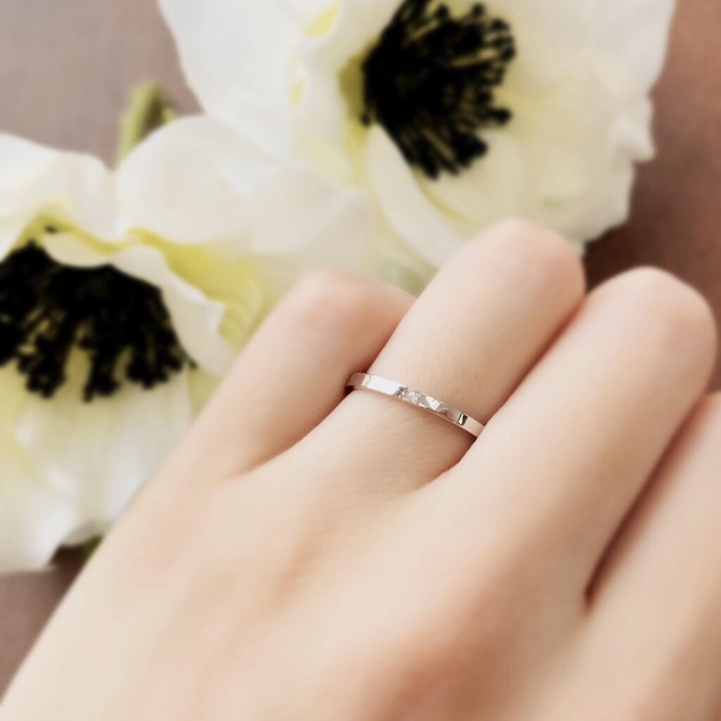 ストレートの結婚指輪試着