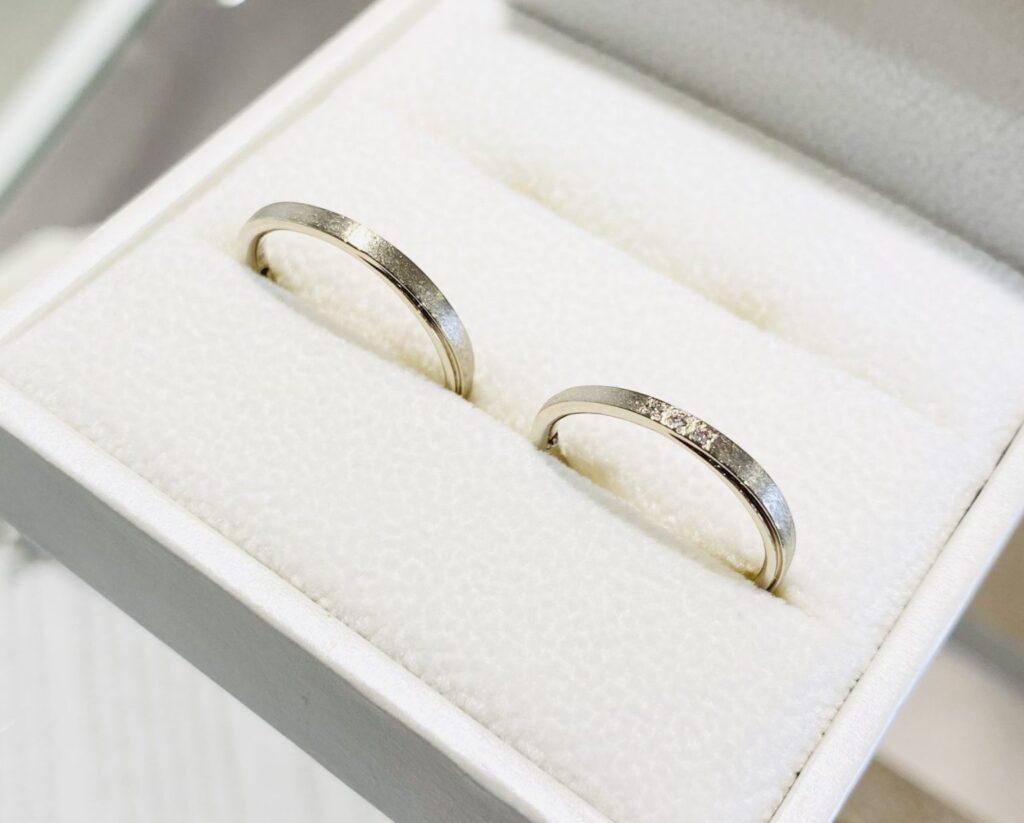 ダイヤポイント加工の結婚指輪