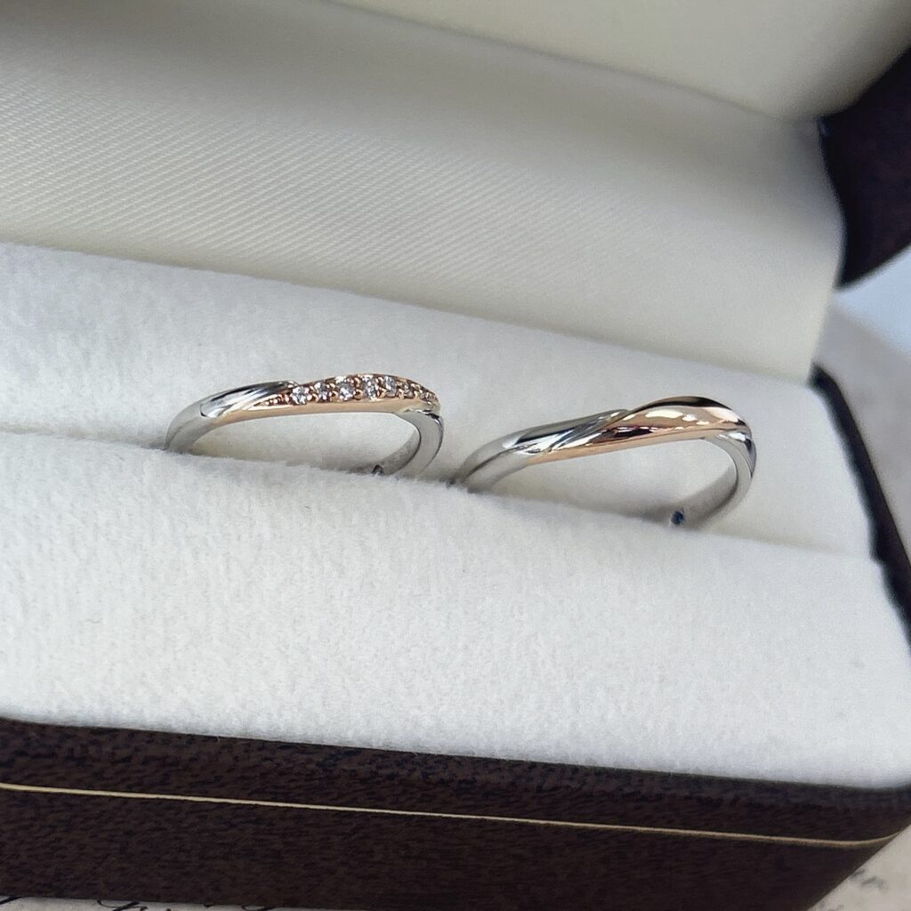 ピンクゴールドとプラチナの結婚指輪