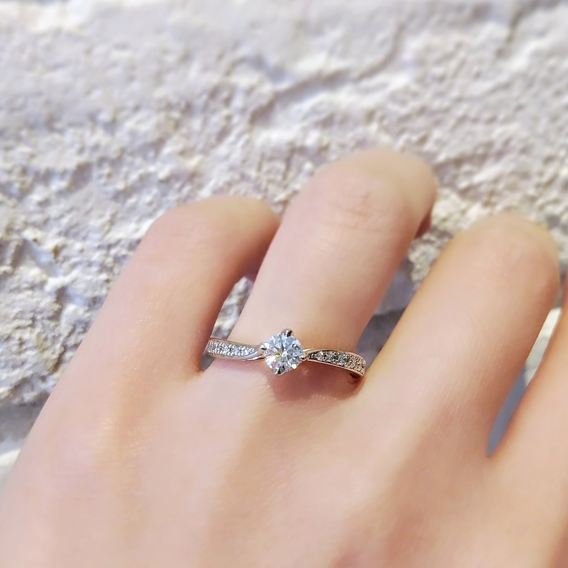 ウェーブの結婚指輪試着