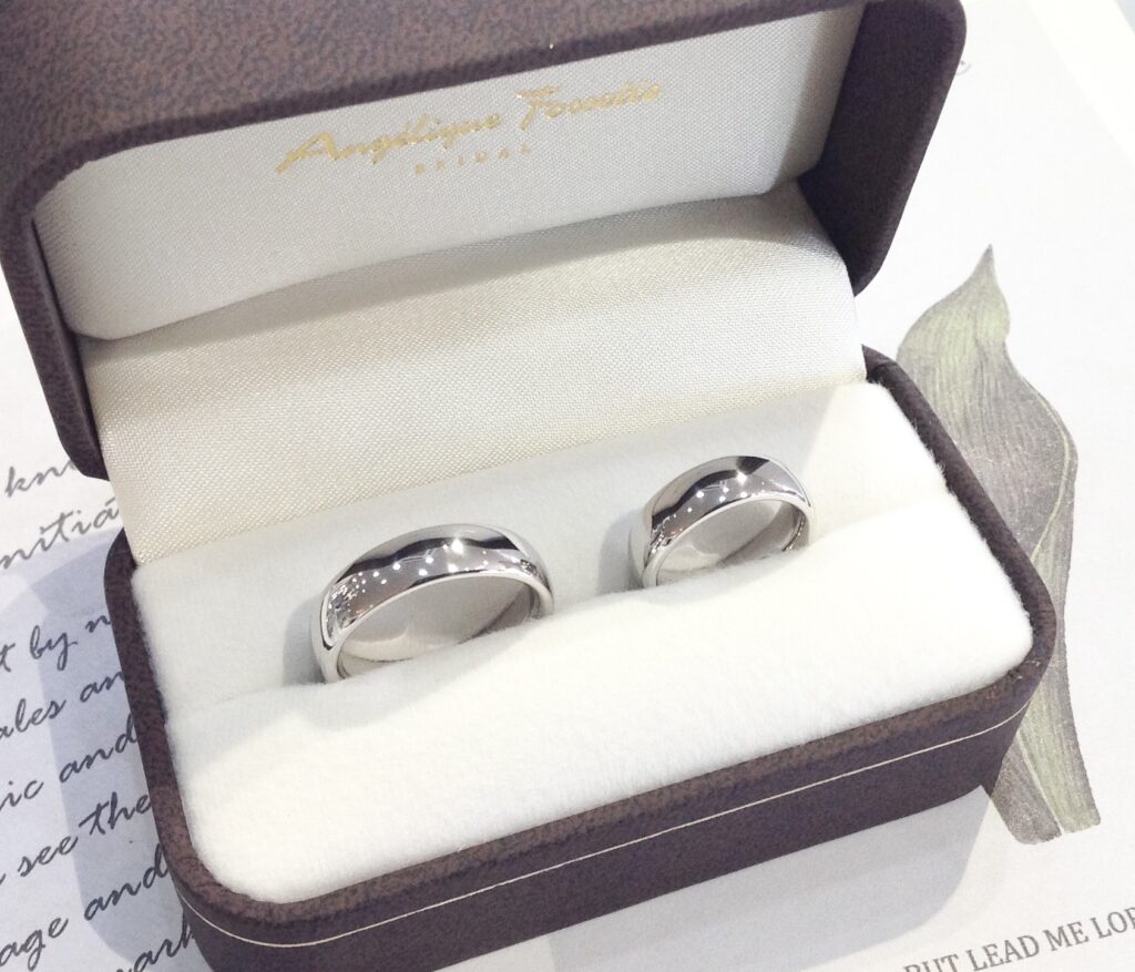 完成した結婚指輪