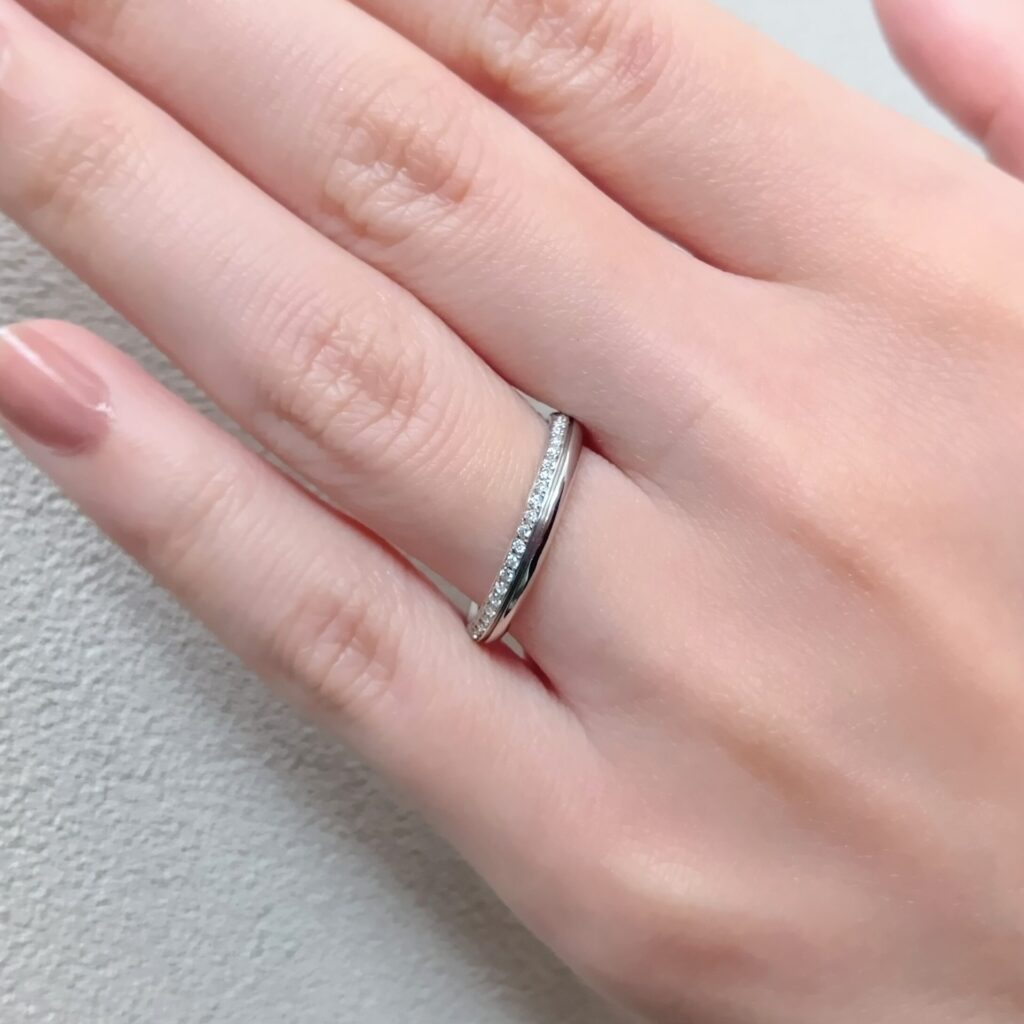 豪華な結婚指輪試着