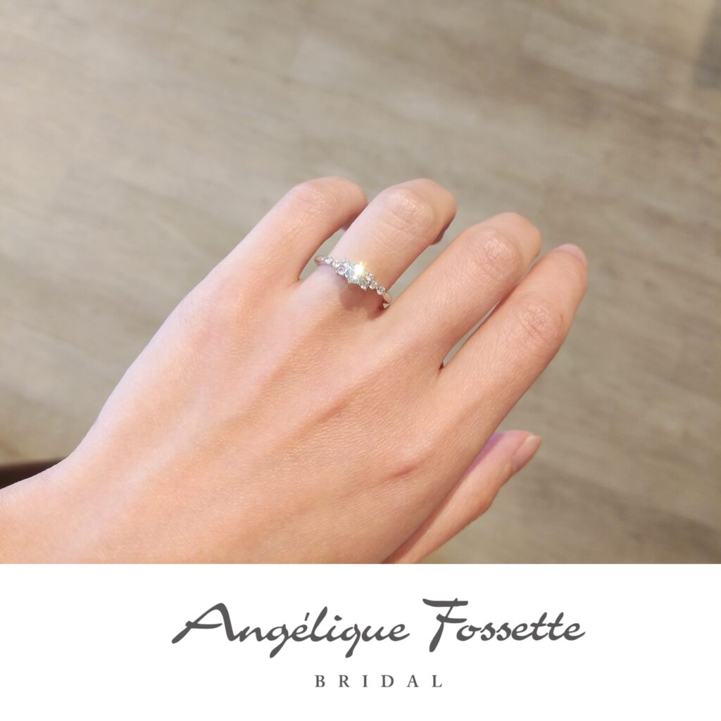 婚約指輪『カモミーユ』試着