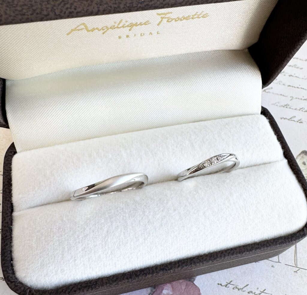 ケースに入った結婚指輪