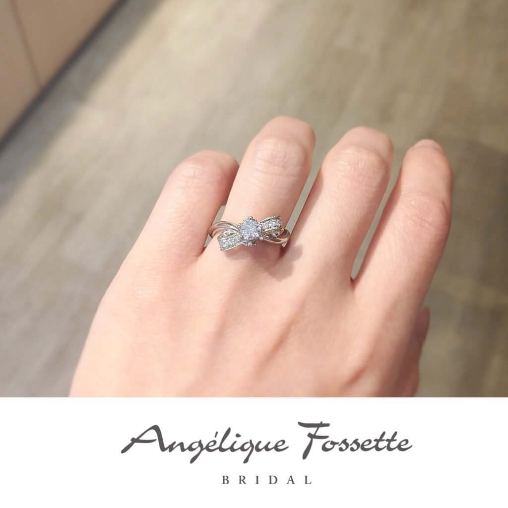 婚約指輪『クール ドゥ リュバン』試着