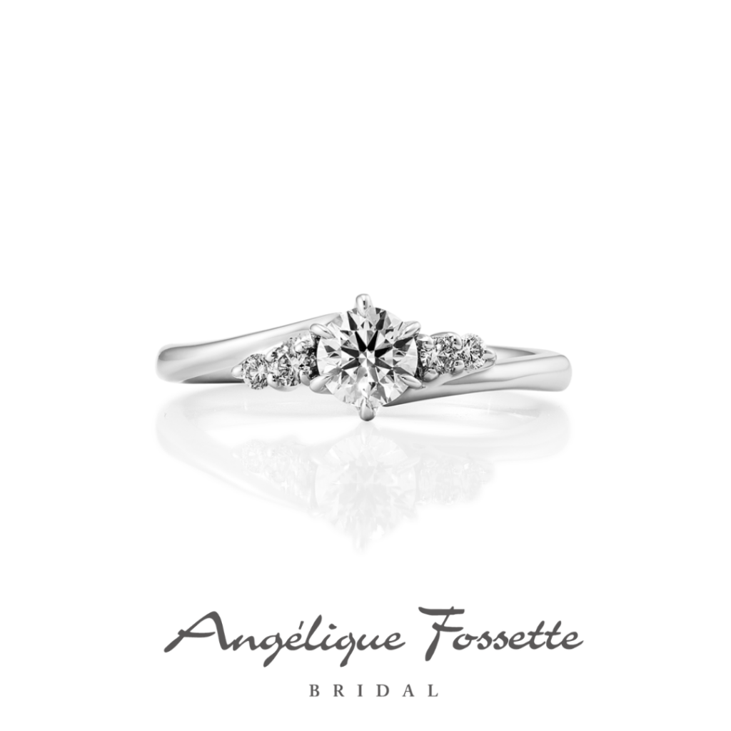 婚約指輪『コルヌイエ』