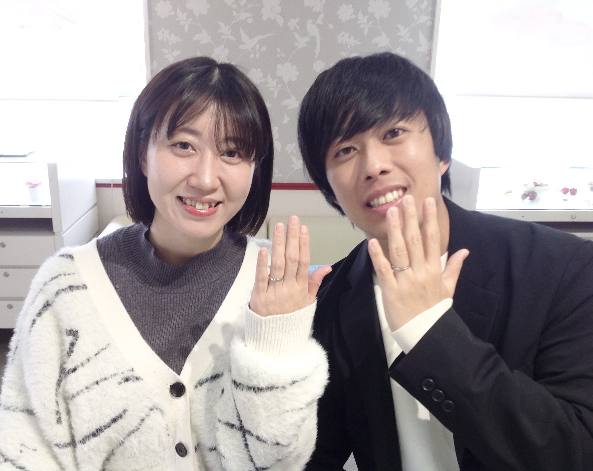 高崎店で結婚指輪を購入いただいたカップル様