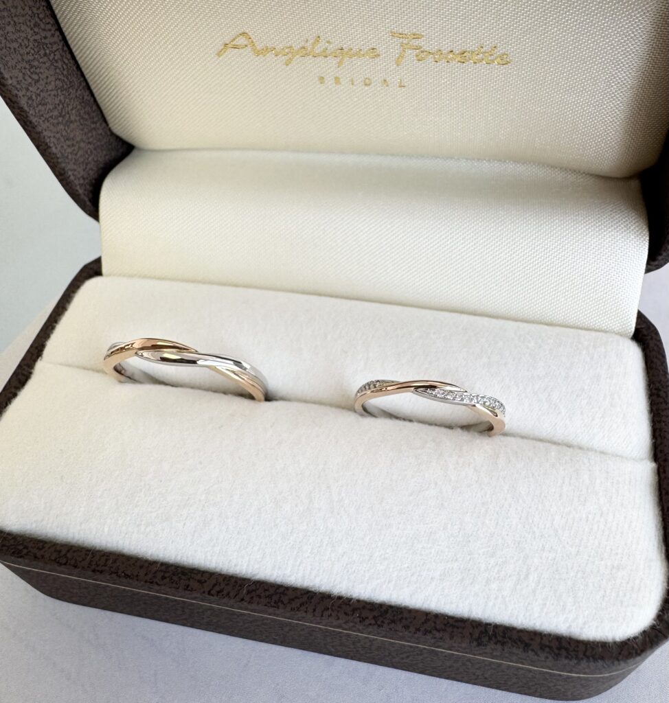 ケースに入った結婚指輪