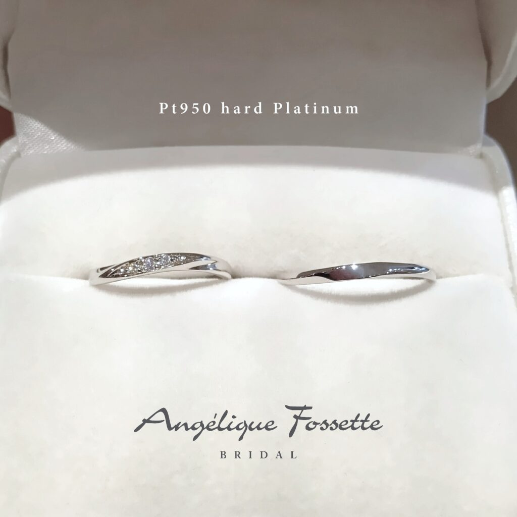 ケースに入った結婚指輪