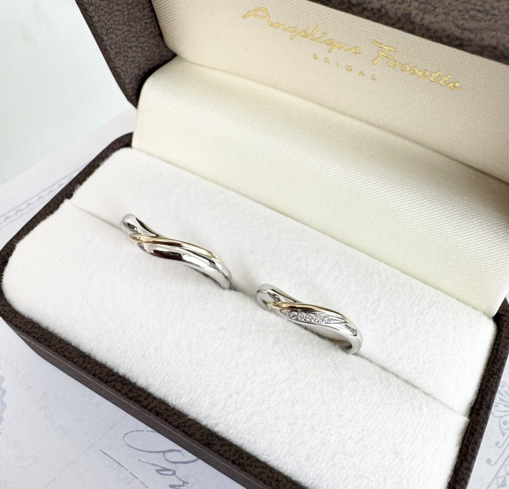 ケースに入った結婚指輪