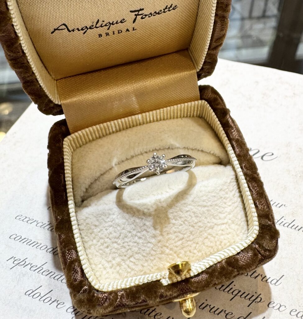 即納可能な婚約指輪