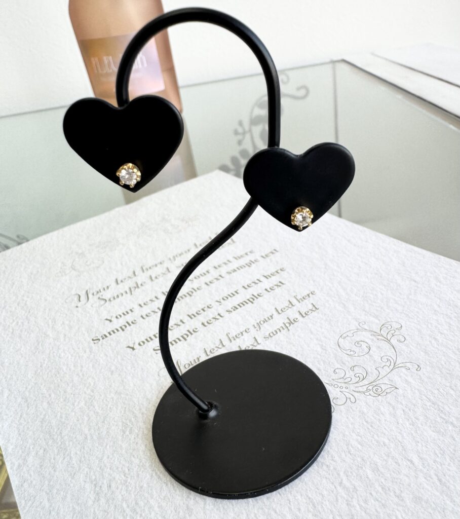 K18ダイヤピアス